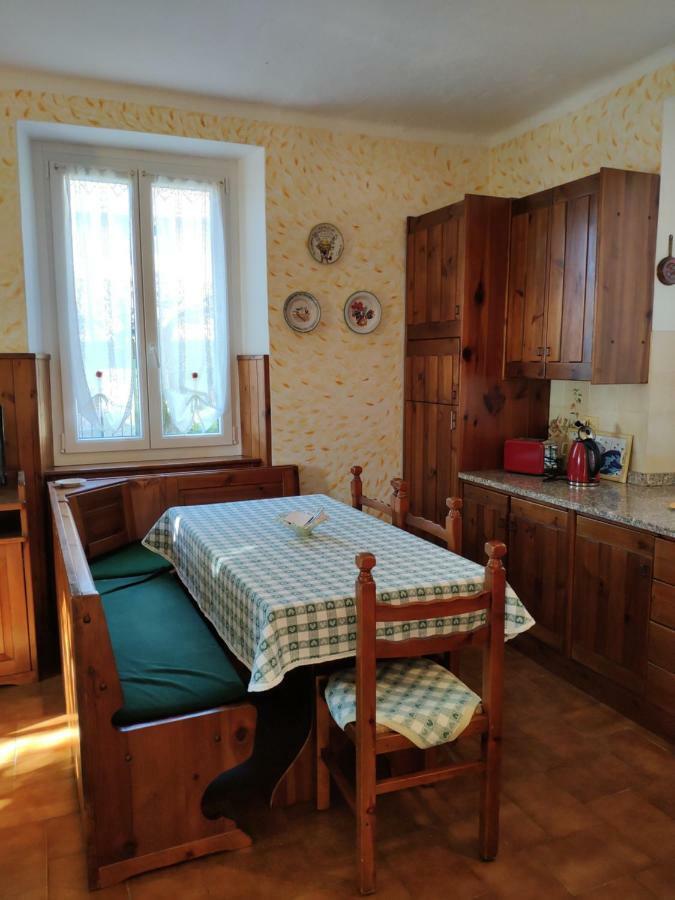 Casa Gialla Gera Lario Eksteriør billede